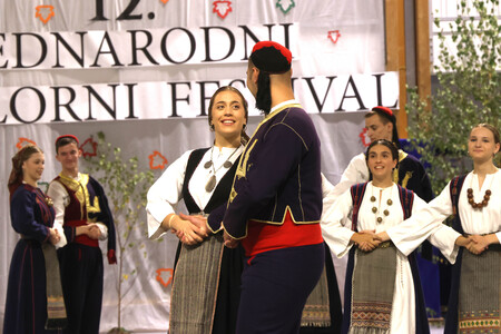 12 MEDNARODNI FOLKLORNI FESTIVAL 24 FOTO LJUBO VUKELIČ